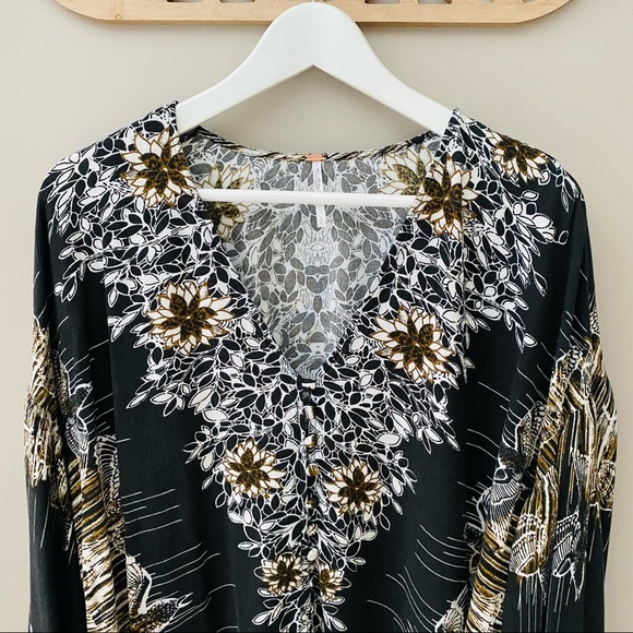 Free People Birds of a Feather Floral Blouse Black Sz Small - Picture 2 of 9